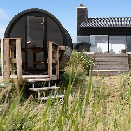 Maersk Vase * Blavand